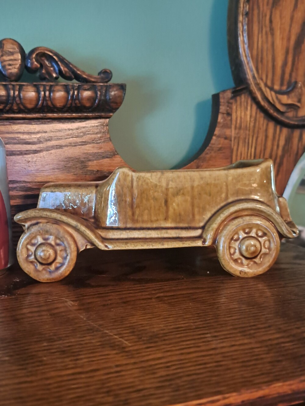 Vintage Haeger Pottery #276  Brown Car Planter Made In USA